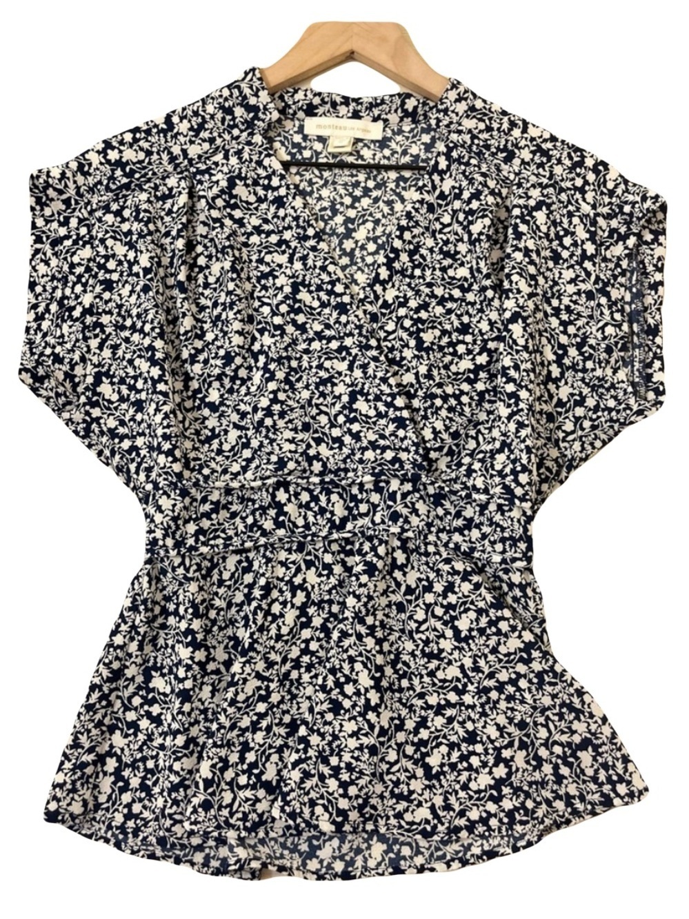 Monteau Blouse - Women’s Medium Navy Blue White - Workwear Floral Peplum V-Neck